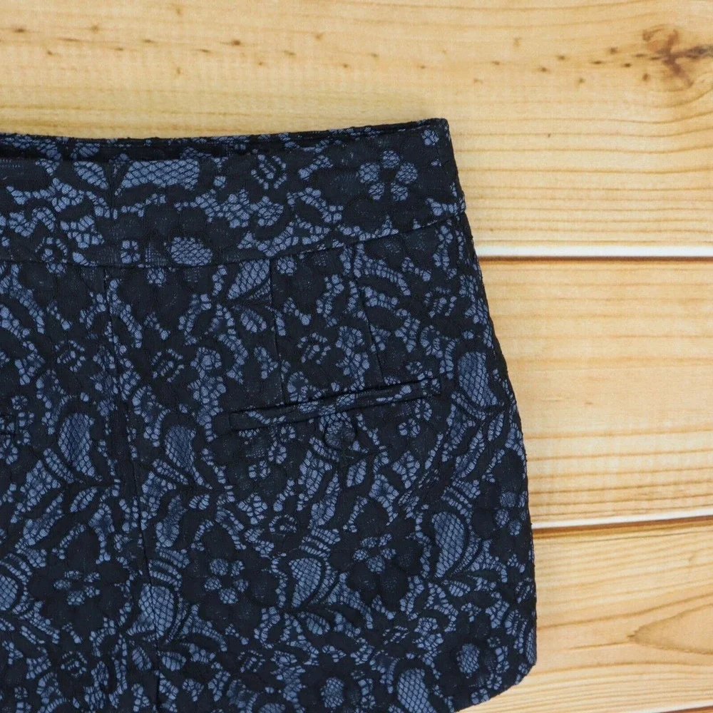 Express Shorts Womens Sz 0 Dark Blue Black Floral Lace Pattern High Rise Pockets